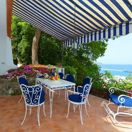 Aglaia Luxury Seaview Вилла Казамиччола-Терме